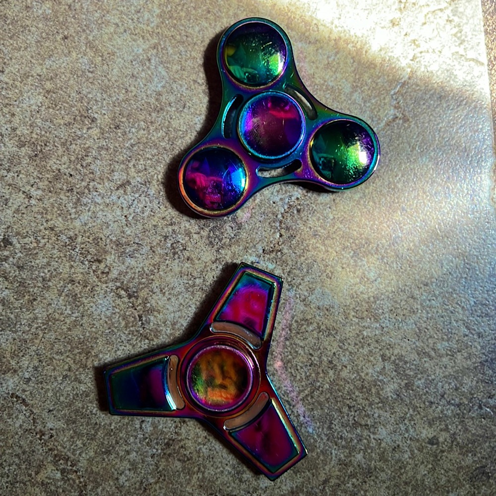 fidget spinners